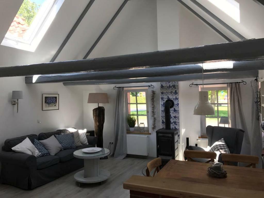 Ferienhaus Wattwurm Rysum エクステリア 写真